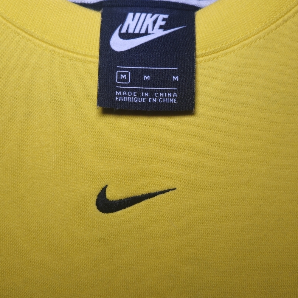 Nike Women's Yellow Sweater - Picture 2 of 3